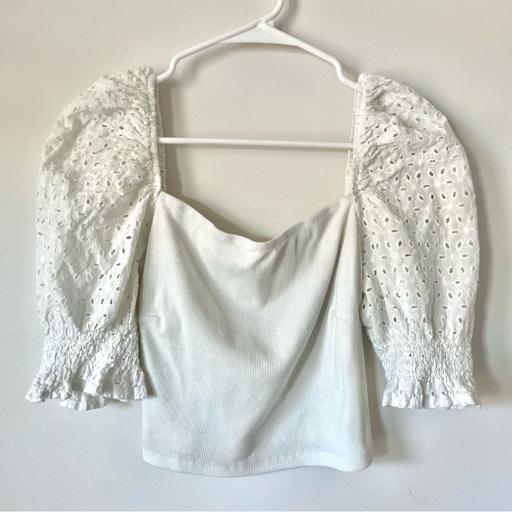 Eyelet Puff Sleeve Top